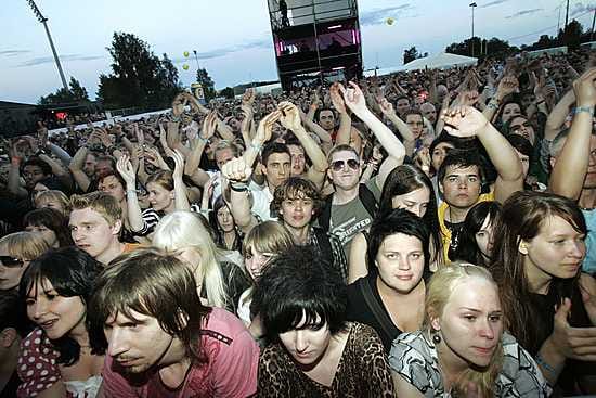 Manic Street Preachers veti Qstockkiin väkeä vuonna 2008.