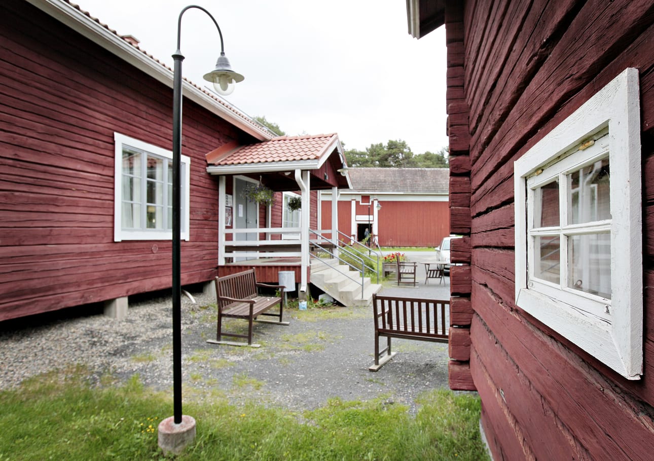 Puutaloidyllin ihastelun lisäksi alueen historiaan voi perehtyä kotiseutumuseossa.