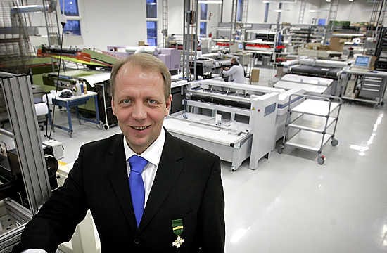 Tekniseri Oy:n toimitusjohtajan Arto Tahkolan mukaan innostunut ja innostava yhteistyö asiakkaiden kanssa on sopimusvalmistajalle tärkeä keino menestykseen.