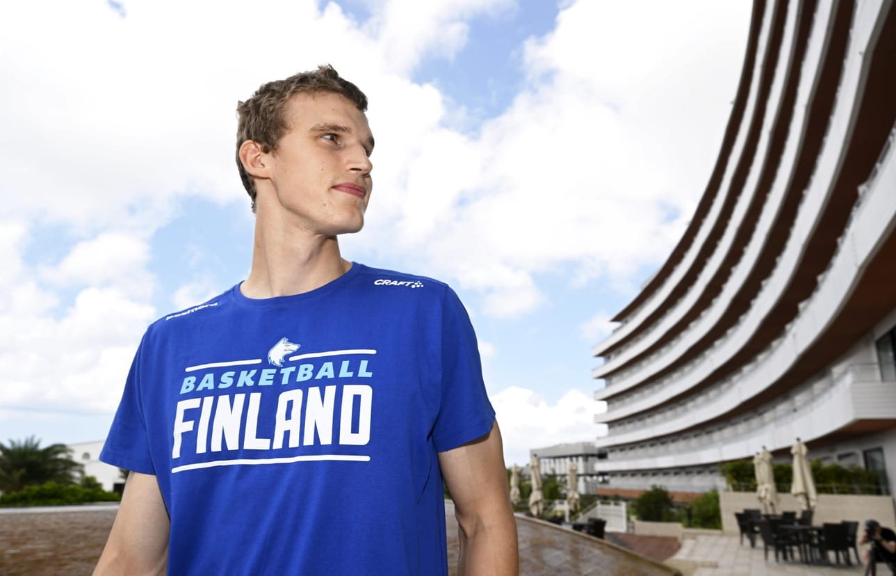 Lauri Markkasen mielestä Suomen ei tarvitse muuttaa mitään isoa pelissään, vaan pysyä yhtenäisenä ja huolellisena. LEHTIKUVA / Vesa Moilanen