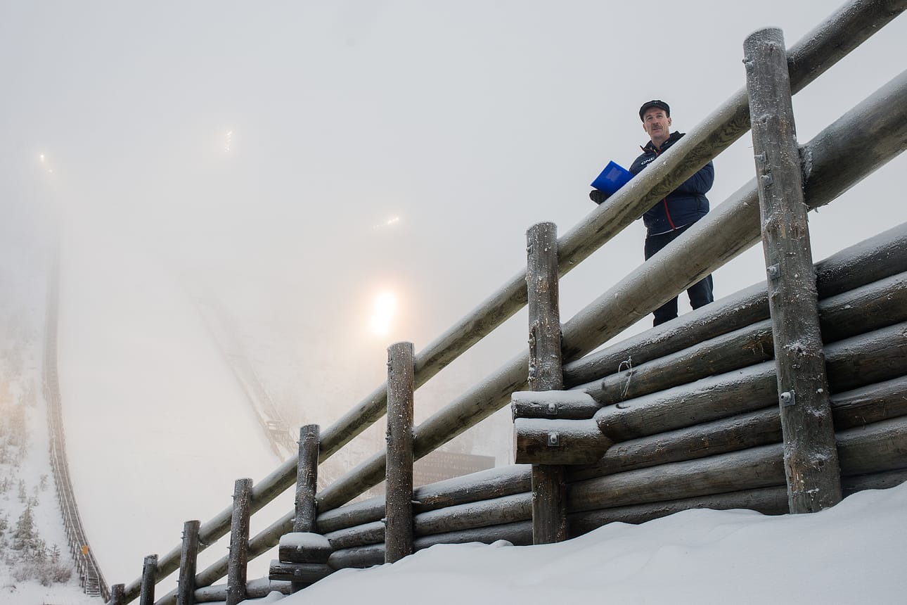 Seppo Linjakumpu käärisi hihat Rukalla, jos Kuusamo saisi järjestettäväkseen osan olympialaisista.