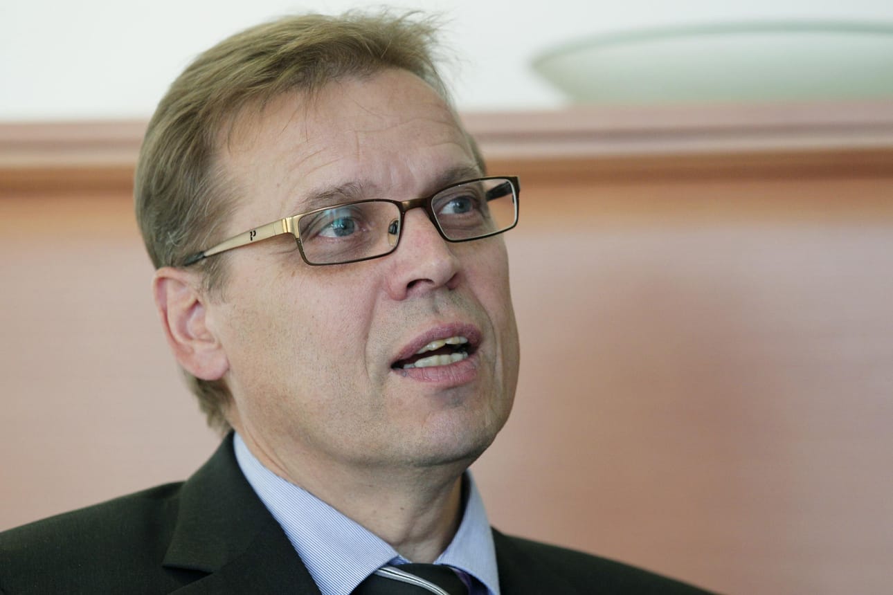 SAK:n puheenjohtaja Lauri Lylyn (sd.) mukaan keskusjärjestöjen välillä ei ole meneillään neuvotteluja yhteiskuntasopimuksen korvaavasta ratkaisusta.
