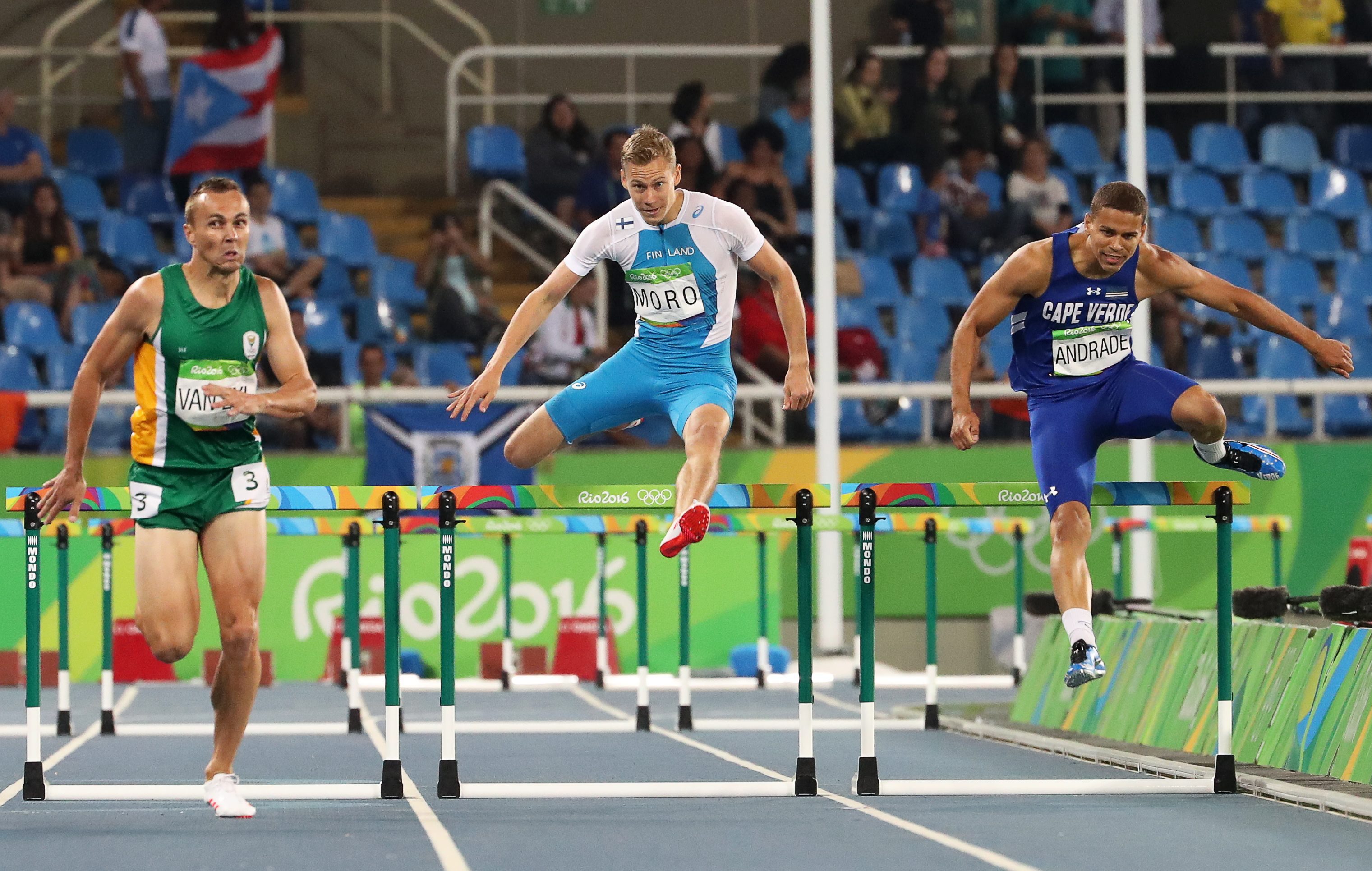 Oskari Mörön (kesk.) vauhti ei riittänyt finaaliin. Nälkää jäi vielä Tokion kisoja ajatellen. 