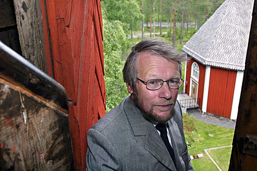 Kiimingin rovastin tehtävästä eläkkeelle jäänyt Arto Kouri sai tuomion rattijuopumuksesta ja haitanteosta poliisille.