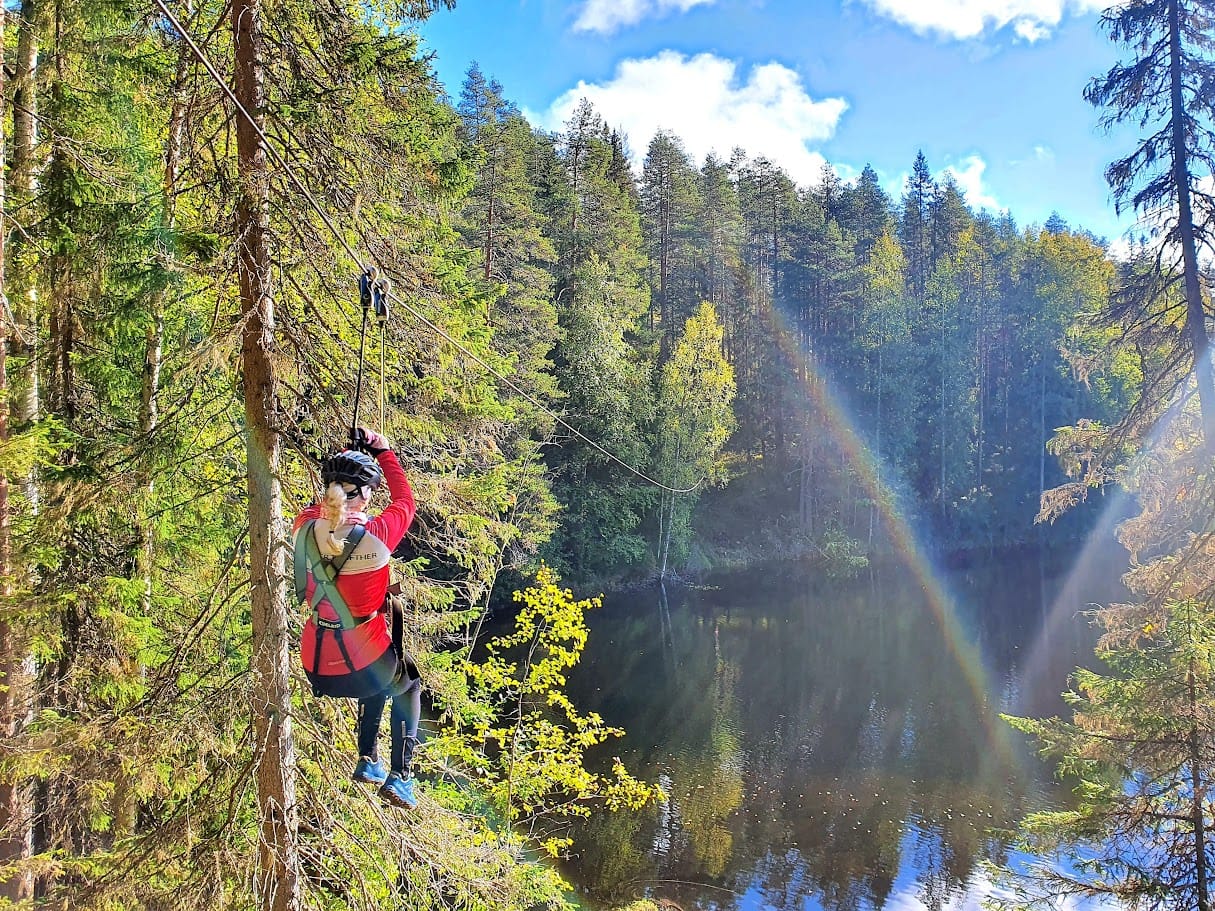 Lost in Kainuu on kasvanut paikallisesta tapahtumasta valtakunnallisesti tunnetuksi seikkailukisaksi, joka houkuttelee vuosittain yli 200 joukkuetta eri puolilta Suomea.