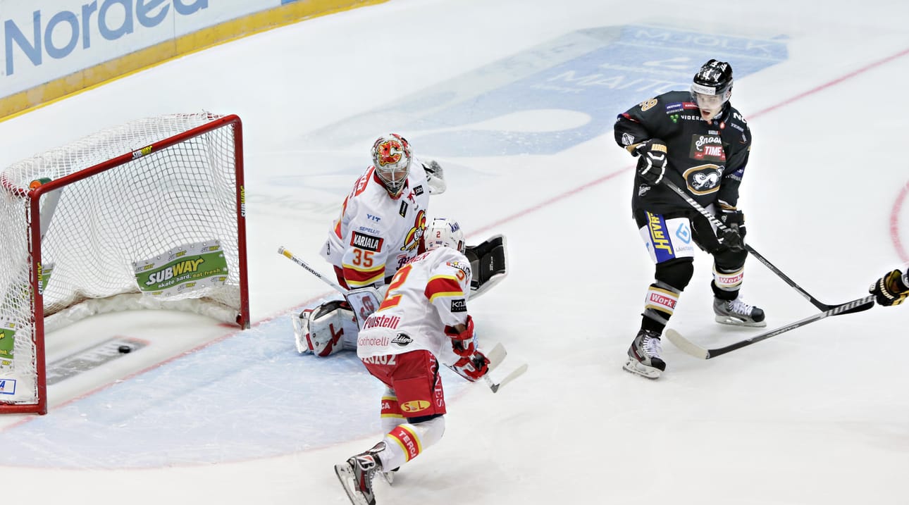Lauantai-illan Kärpät-Jokerit-ottelussa on tehtailtu maaleja.