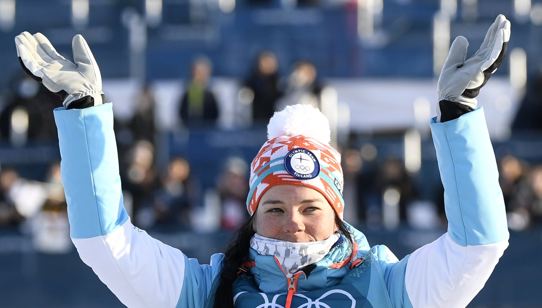 Krista Pärmäkoski tuuletti hopeamitalia sunnuntaina Etelä-Koreassa. 