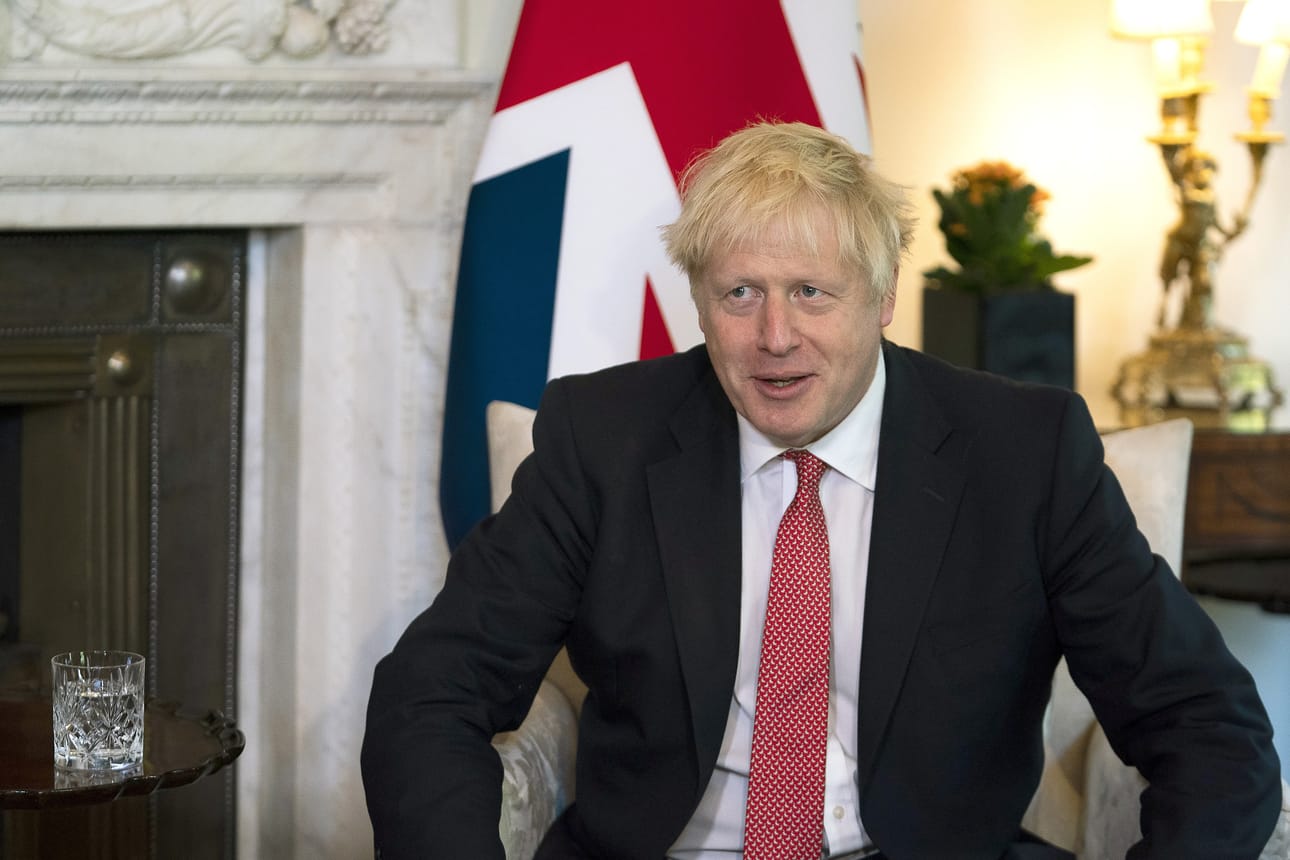 Britannian pääministeri Boris Johnsonin aika alkaa käydä vähiin: jostain pitäisi loihtia erosopimus EU:n kanssa ja nopeasti.