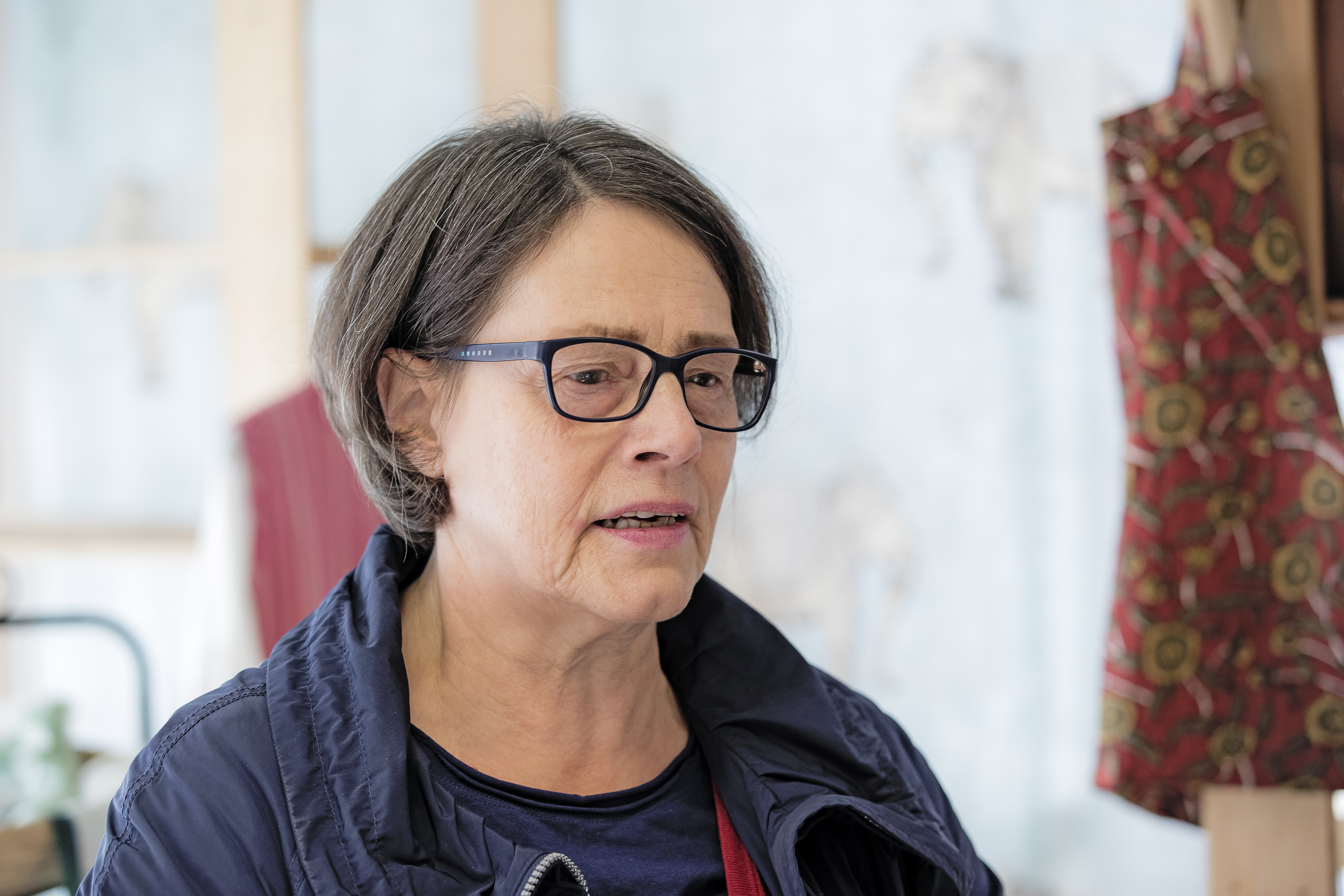 Kehitysmaayhdistyksen perustajajäsen Anna-Liisa Niemelä suree 30 vuotta kestäneen toiminnan päättymistä.