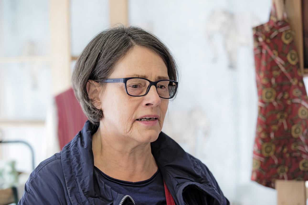 Kehitysmaayhdistyksen perustajajäsen Anna-Liisa Niemelä suree 30 vuotta kestäneen toiminnan päättymistä.