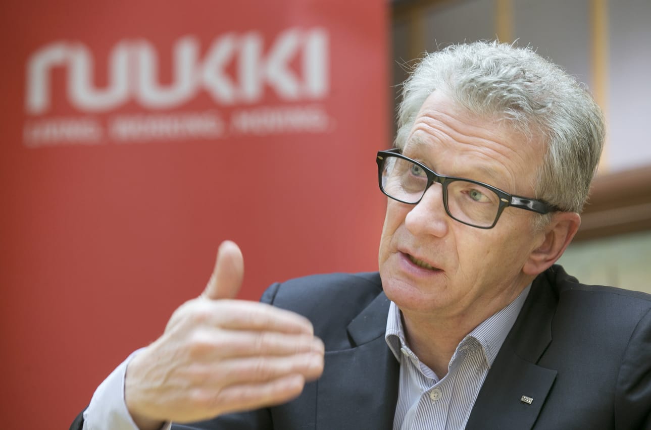 Rautaruukin entinen toimitusjohtaja Sakari Tamminen on yksi Portugaliin muuttaneista.