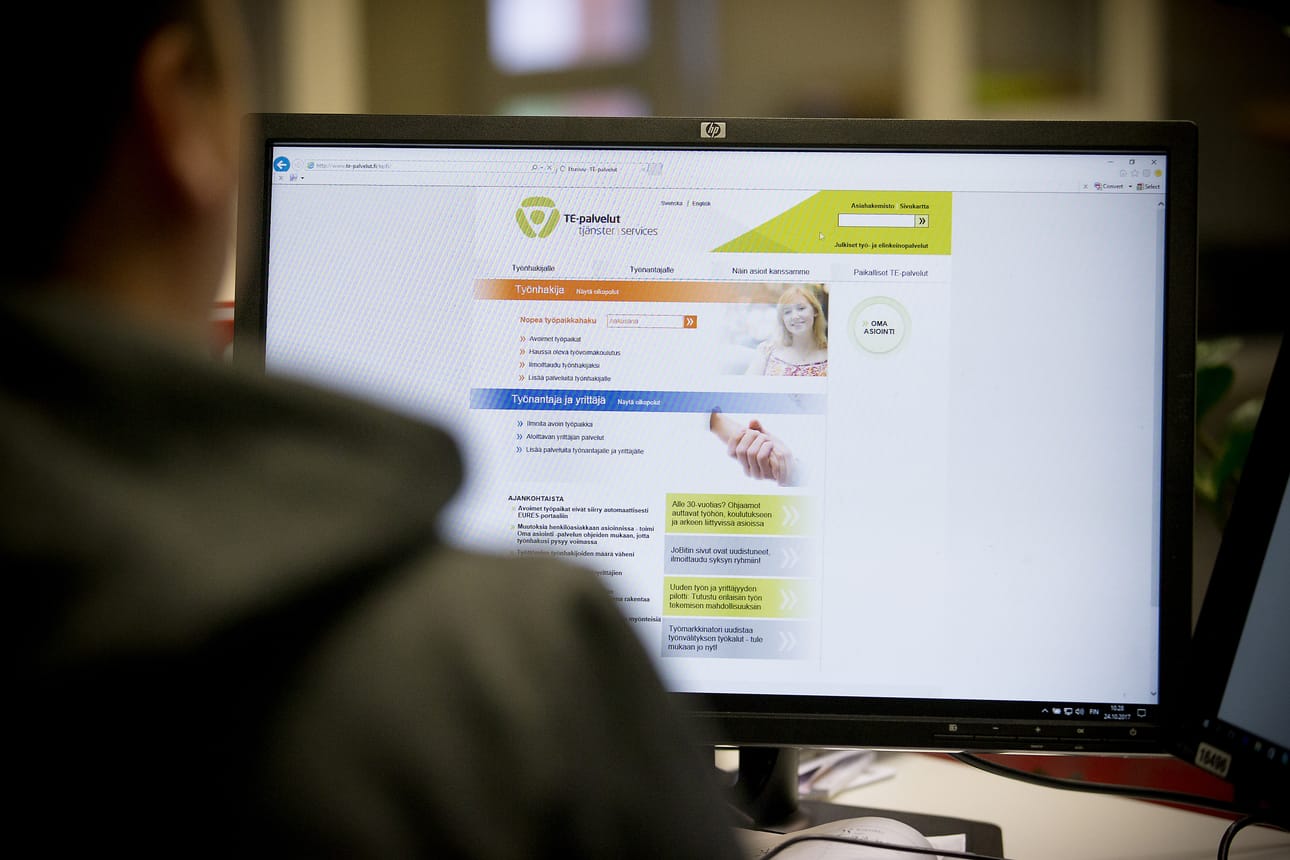 Verkkopalvelut auttavat yhä useammin työtöntä työntekijää.