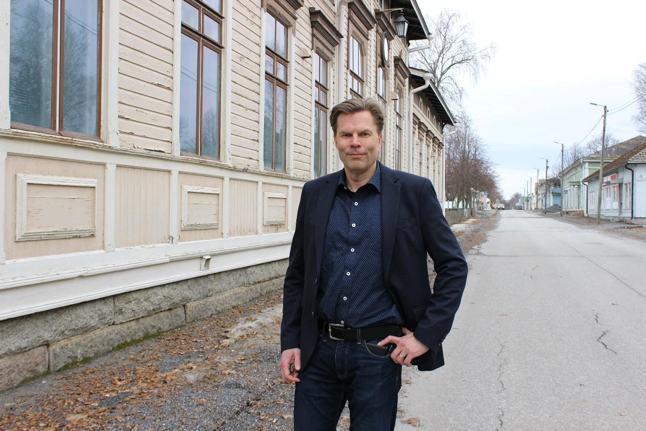 Kaskisten määräaikainen tekninen johtaja, vaasalainen Timo Ketola kääri hihat Suomen pienimmässä kaupungissa viime keväänä. Arkistokuva. Tauno Riihiluoma