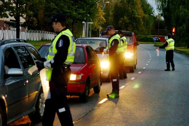 Pohjanmaan poliisi puhallutti 761 kuskia marraskuun kahtena tehovalvontaviikonloppuna. Koko maassa puhallutettiin yli 11 000 kuljettajaa. Arkistokuva: Heikki Hakanen