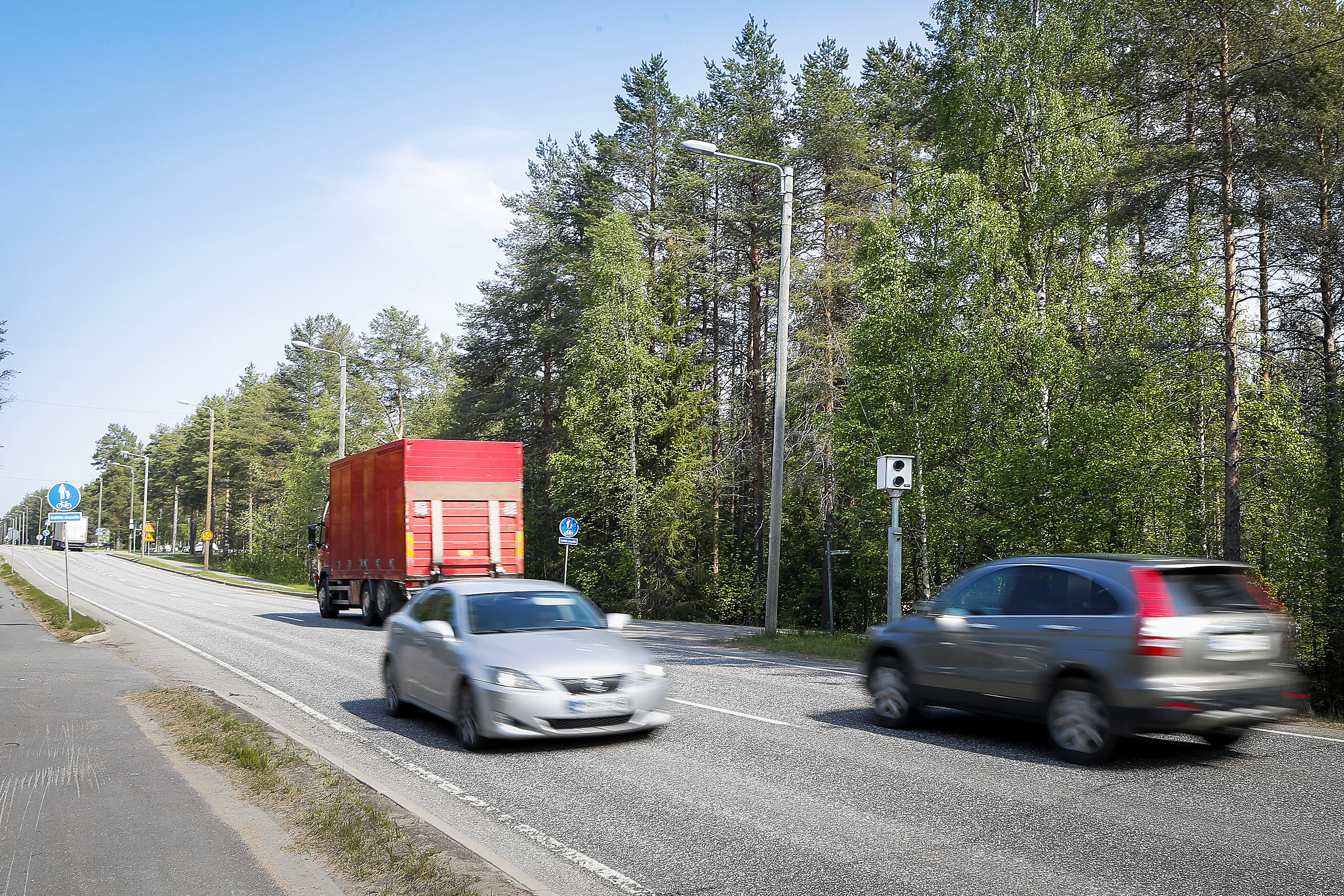 Menoliikenne Jatkuu Vielä Juhannusaattona Iltapäivälle, Mutta Huippu ...