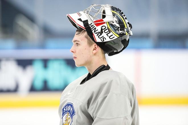 Nuorten Leijonien Joel Blomqvistin matka kohti Edmontonin MM-kuplaa kulki Kuparisaaren kautta. KUVA: PASI MENNANDER / LEIJONAT.FI