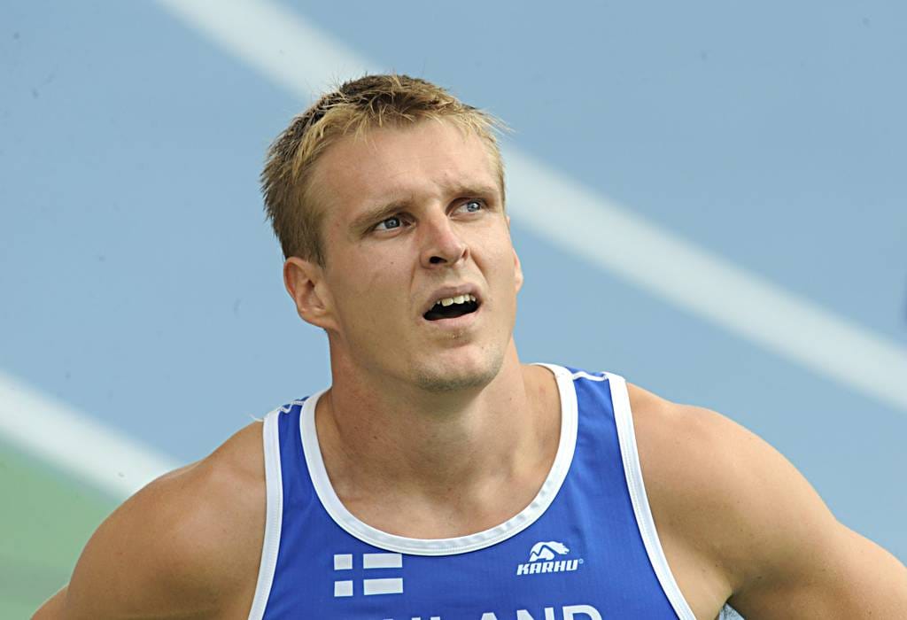 Mika Halvari voitti kiekkokisan ja jatkaa ennätystahdissa.