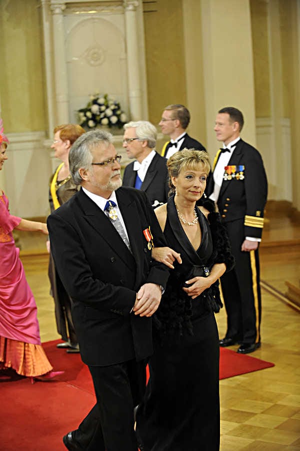 Martti Korhonen ja Piia Rantala ovat pitäneet yhtä jo useita vuosia. Kuva Linnan juhlista vuodelta 2007.