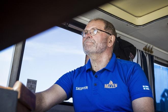Iiro Suksi ei jää lepäilemään laakereillaan eläkepäivillään, vaan hän ryhtyy saaristoristeily-yrittäjäksi. KUVAT: SELMA PAAVOLA
