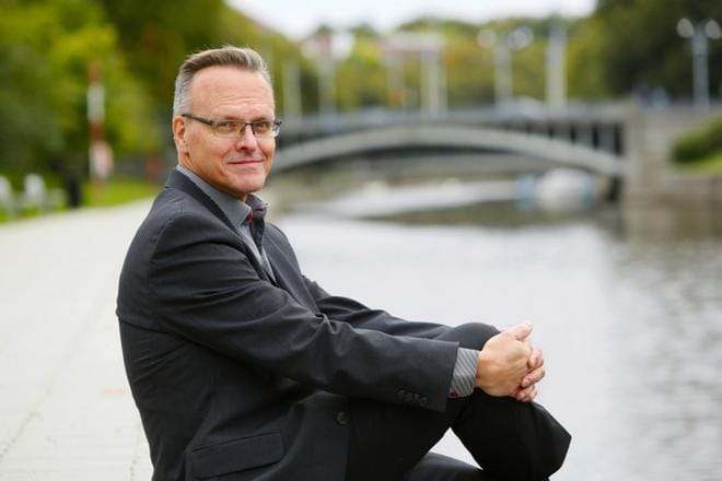 Seinäjoellakin työskennellyt teologian tohtori Tapio Luoma on ehdolla Turun arkkipiispaksi.