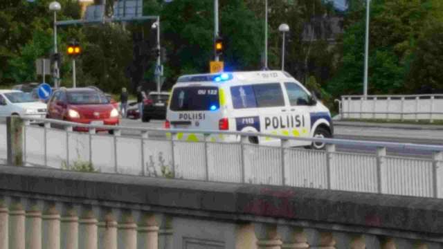 Poliisioperaatio Raatissa keskiviikkoiltana kesti yli kolme tuntia.