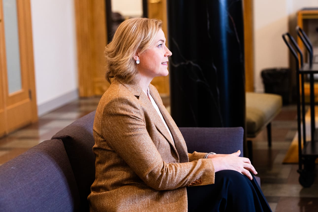 Kaleva haastatteli EU:n turvallisuus- ja digikomissaaria Henna Virkkusta (kok) torstaina Oulun kaupungintalolla Chips from the Very North -tapahtumassa.