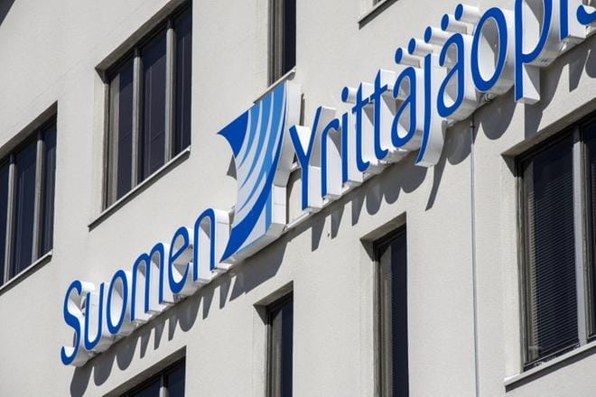 Toisessa epv rehtorien Jouko Kuisminin ja Ylermi Förstin esittämistä malleista Järviseudun koulutuskuntayhtymästä tulisi Suomen Yrittäjäopiston Kannatus Oy:n osakas. Koulutuksen järjestämisluvat siirrettäisiin yrittäjäopistolle. Kuva: Juha Aho-Pynttäri