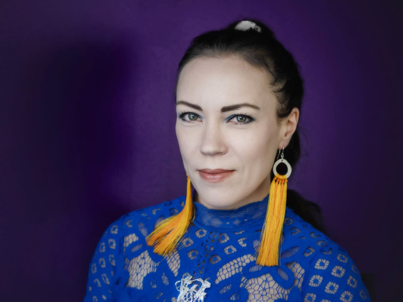 Puolikas on Inga Maggan toinen romaani. Vuonna 2020 julkaistu Varjonyrkkeilijä voitti Vuoden urheilukirjapalkinnon.