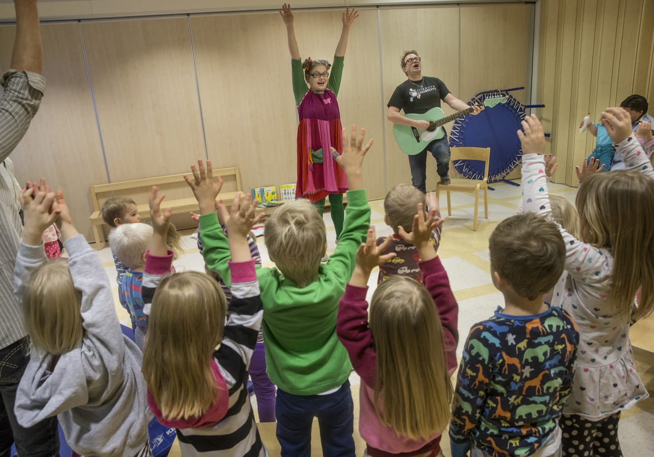 Julkinen päivähoito on osuudeltaan yhä suurempi kuin yksityinen, mutta yksityisen osuus kasvaa. Arkistokuva.