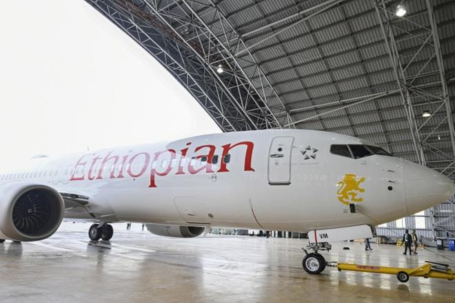 Sunnuntain turmassa tuhoutui Ethiopian Airlinesin lentokone, joka tuotiin Etiopian Addis Abebaan heinäkuussa 2018. KUVA: EPA