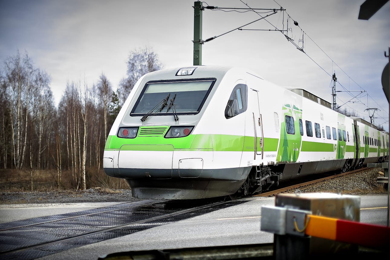 VR:n junat ovat myöhässä ratajärjestelmävian vuoksi.