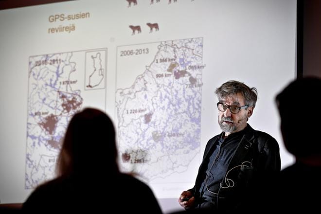 Luke ja Riistakeskus järjestivät tiedotustilaisuuden toimittajille Seinäjoella 8.10. Samana päivänä pidettiin Teuvalla infotilaisuus metsästäjille. Kuvassa Luken tutkimusprofessori Ilpo Kojola. ARKISTOKUVA: TOMI KOSONEN