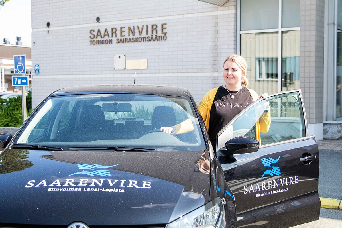 Saarenvire on aloittanut uuden kotihoitopalvelun Saarenhoivan Tornion alueella. ”Tavoitteenamme on, että ihmisten arki sujuisi helpommin”, kommentoi Saarenhoivan palveluvastaava Nina Koskenranta.