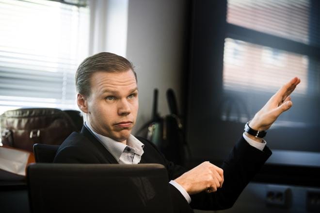 Wärtsilän energialiiketoiminnan strategiasta ja liiketoiminnan kehityksestä vastaava johtaja Matti Rautkivi sanoo yhtiön olevan erittäin innoissaan projektin suomasta tilaisuudesta osoittaa, että synteettisten polttoaineiden käyttö olennaisena osana sähkö- ja lämpöjärjestelmiä on toteutettavissa. ARKISTOKUVA: JARNO PELLINEN