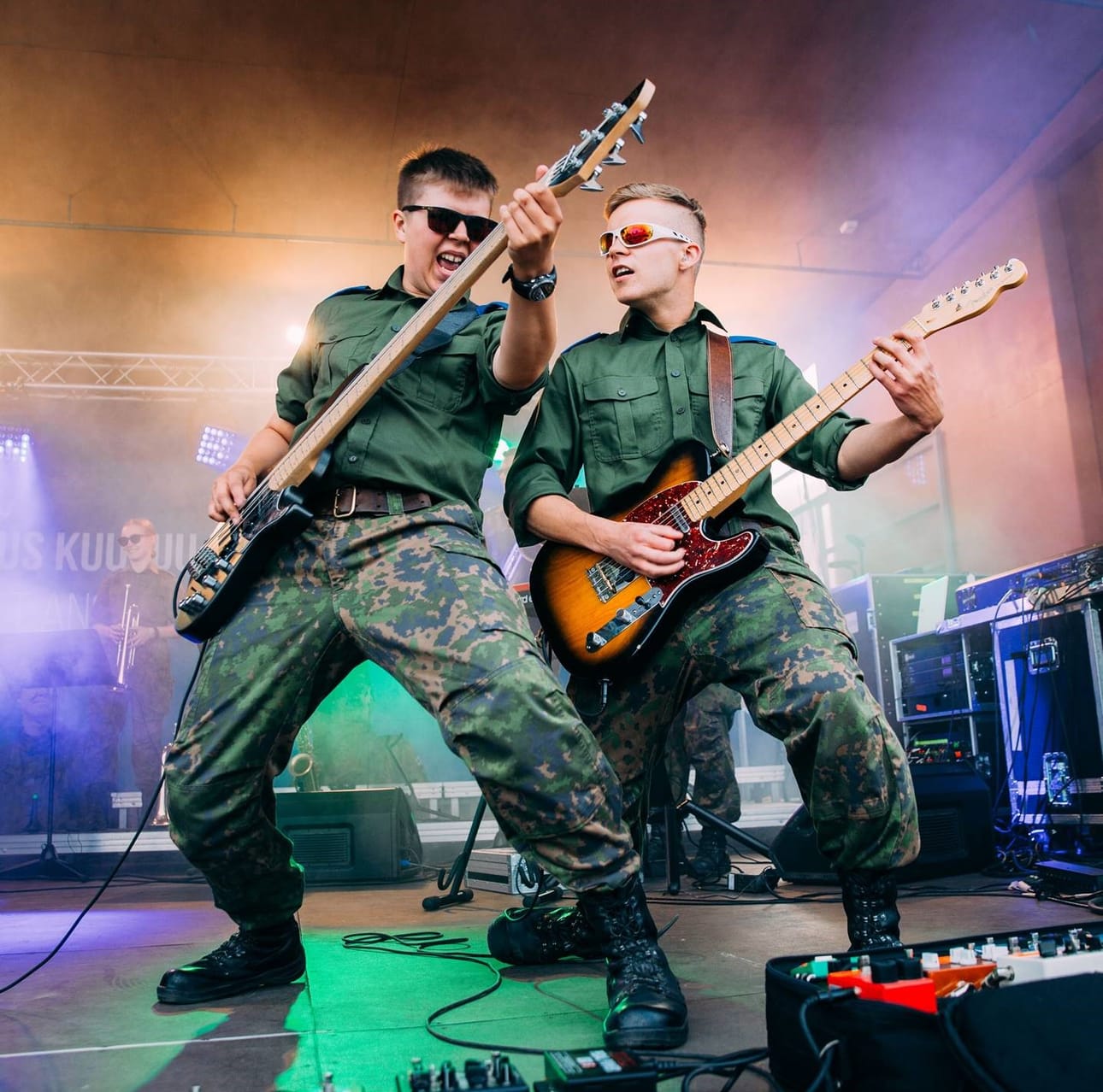 Sotiolasmusiikkia on luvassa torstai-iltana Oulun torilla.