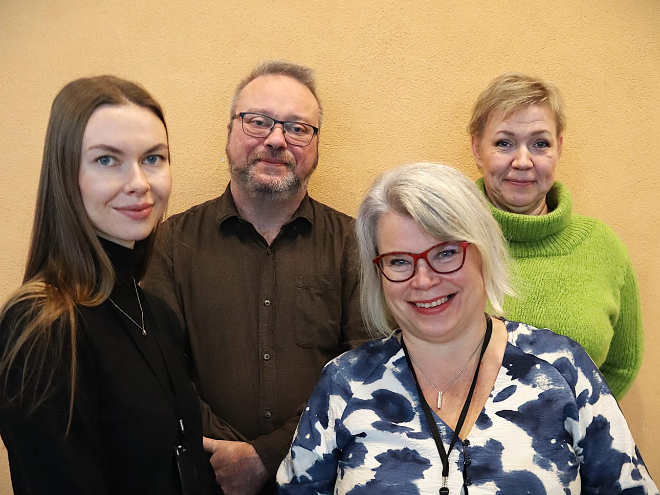 Vaasa-lehden palkitun jutun tekivät lehden oma toimittaja Riikka Ilmonen, Ilkka-Pohjalaisen verkkotoimittaja Mikko Kallionpää, vuonna 2023 vt. päätoimittajana ollut Laura Krohn ja taittotiimin vetäjä Pia Ojanen.