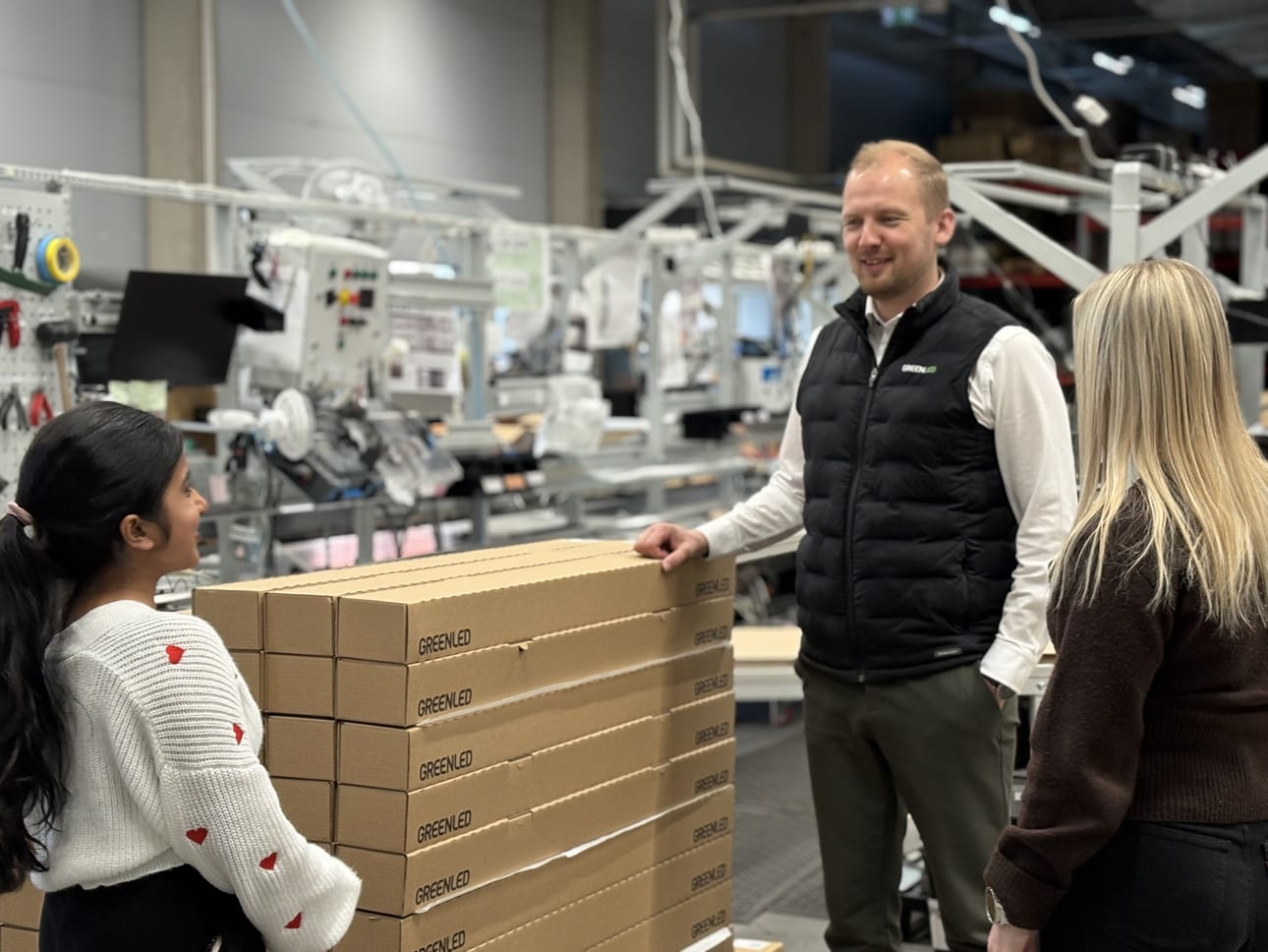 Greenledin myyntijohtaja Ville Tahkola näkee Supuni Rathnayakan harjoittelun tuovan yritykselle aitoa lisäarvoa markkinatutkimuksen ja kansainvälisen kasvun tueksi. "Ulkopuolinen näkökulma auttaa haastamaan ajattelua."