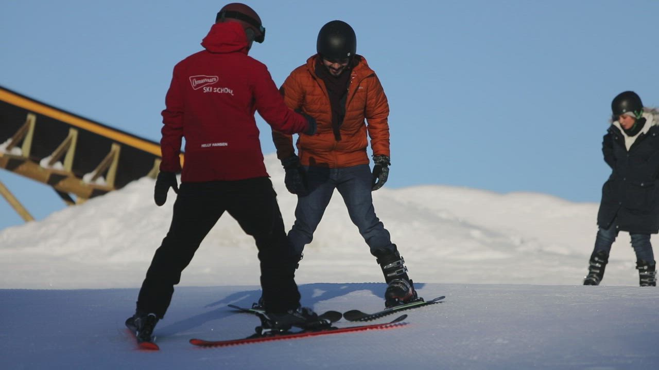 Hiihtokoulussa Ounasvaaralla