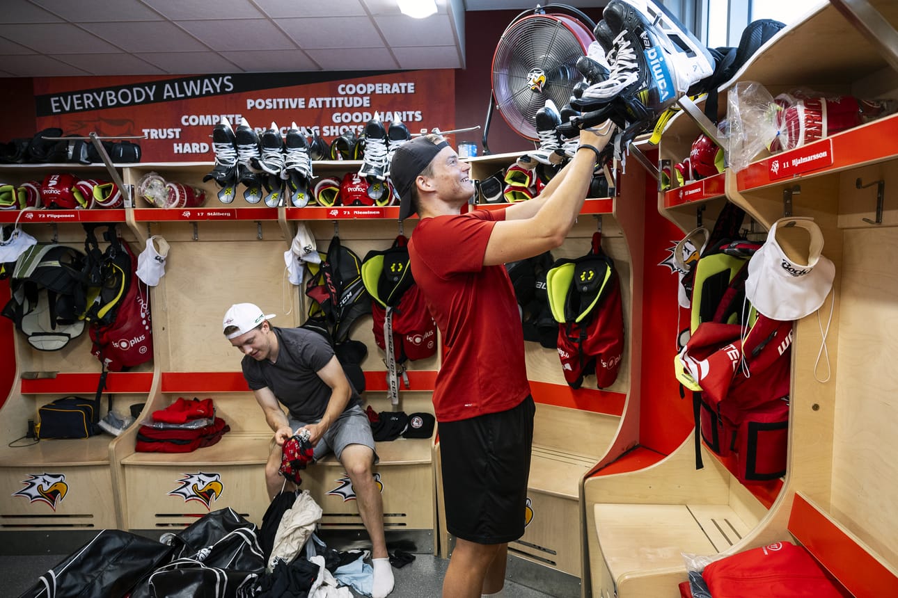 Vaasan Sport on palannut joukkueharjoituksiin ja on perjantaina mukana perinteisessä Pitsiturnauksessa Raumalla. Sentteri Ville Immosella on Sportin kanssa sopimus, joka sisältää try out -jakson.