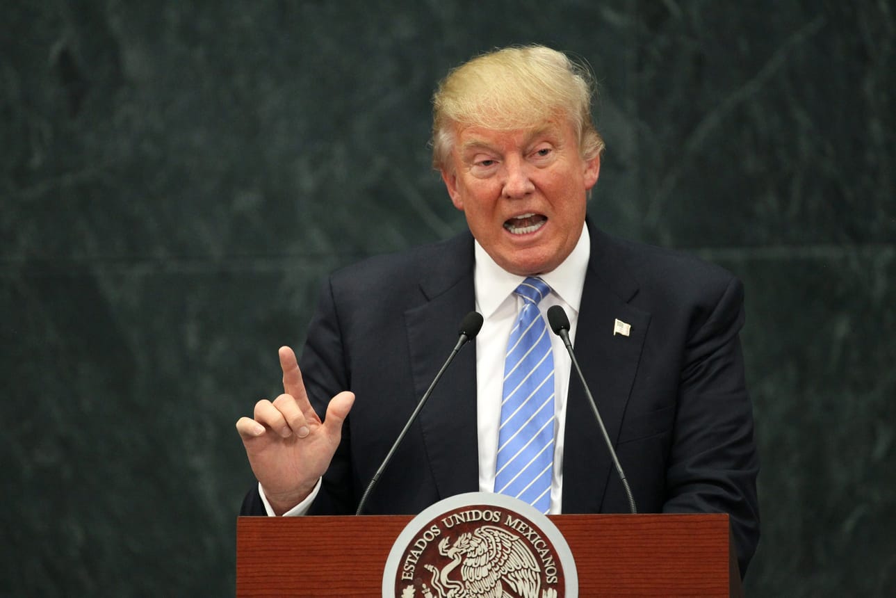 Laittomasti maassa oleskelevien kohtalosta keskustellaan Trumpin mukaan sitten, "kun muuri on rakennettu ja rikolliset karkotettu".