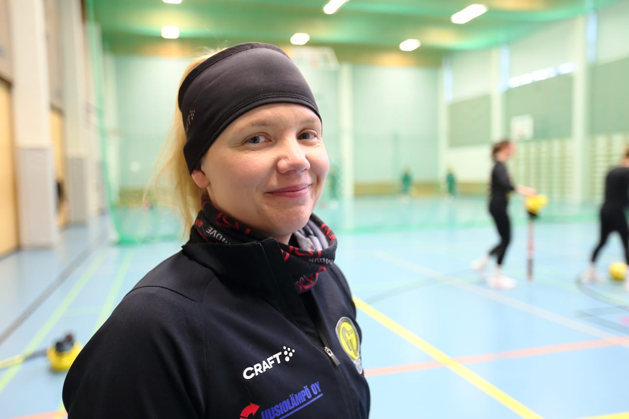Sarita Heikkinen veti viime lauantaina treenejä niin B-tytöille kuin naisillekin.