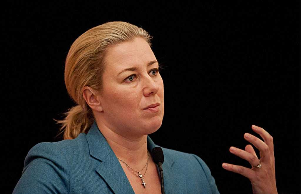 Jutta Urpilainen (sd.) haluaa kuntauudistukselle leveämpiä hartioita.