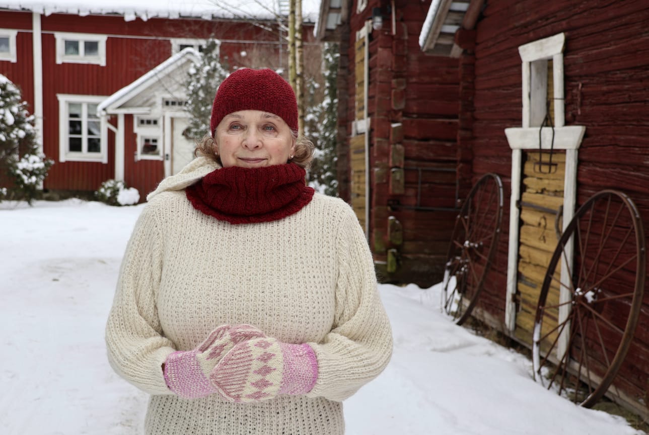 Kauhavalaisen Riittamaria Rintalan esikoisromaani hyödyntää sukututkimusta ja paikallishistoriaa.