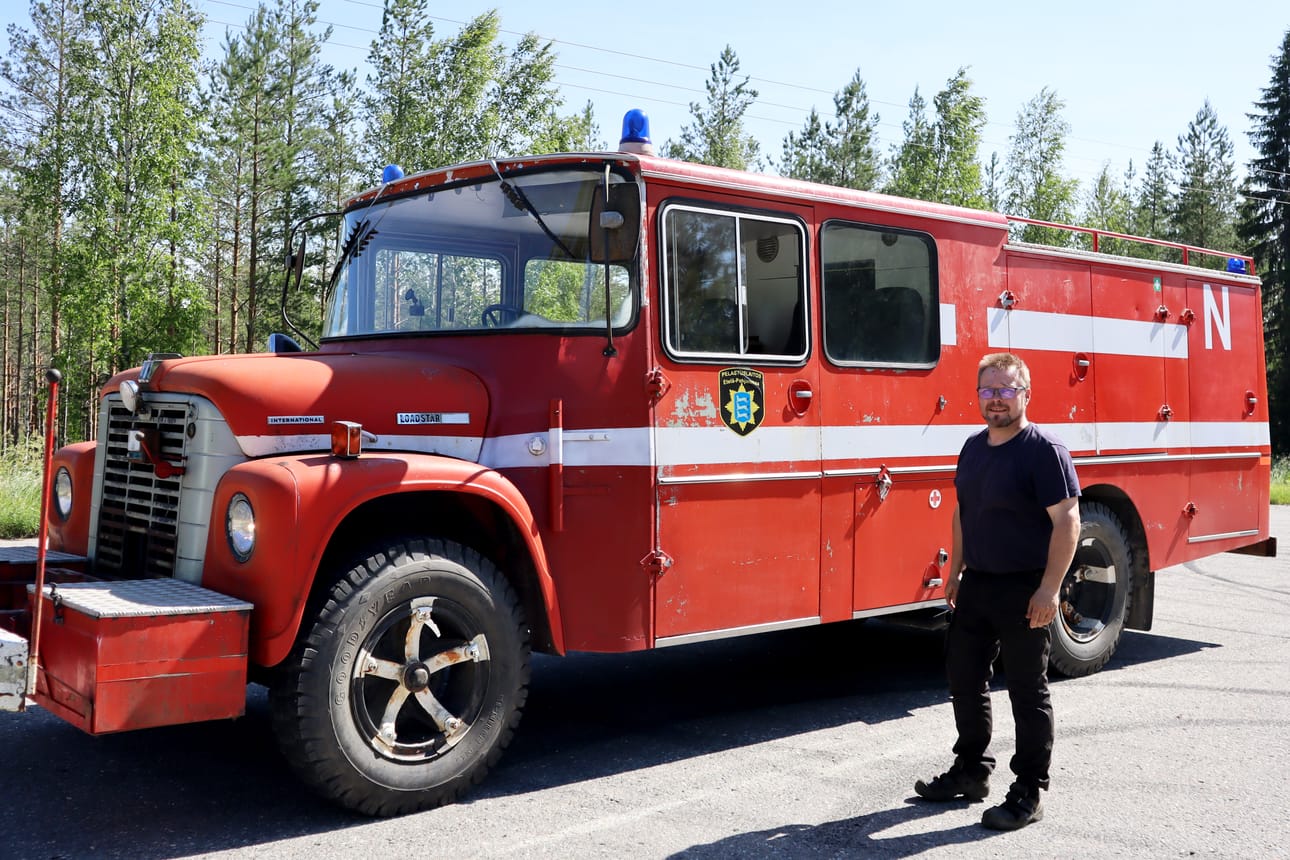 Vuosimallia 1973 oleva International Loadstar 1600 paloauto toimii nykyisin hieman erilaisena asuntoautona.