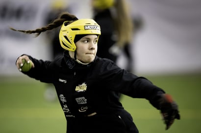 Raahessa pelataan pitkästä aikaa tyttöjen Superpesistä – Katso tunnelmia joukkueen treeneistä