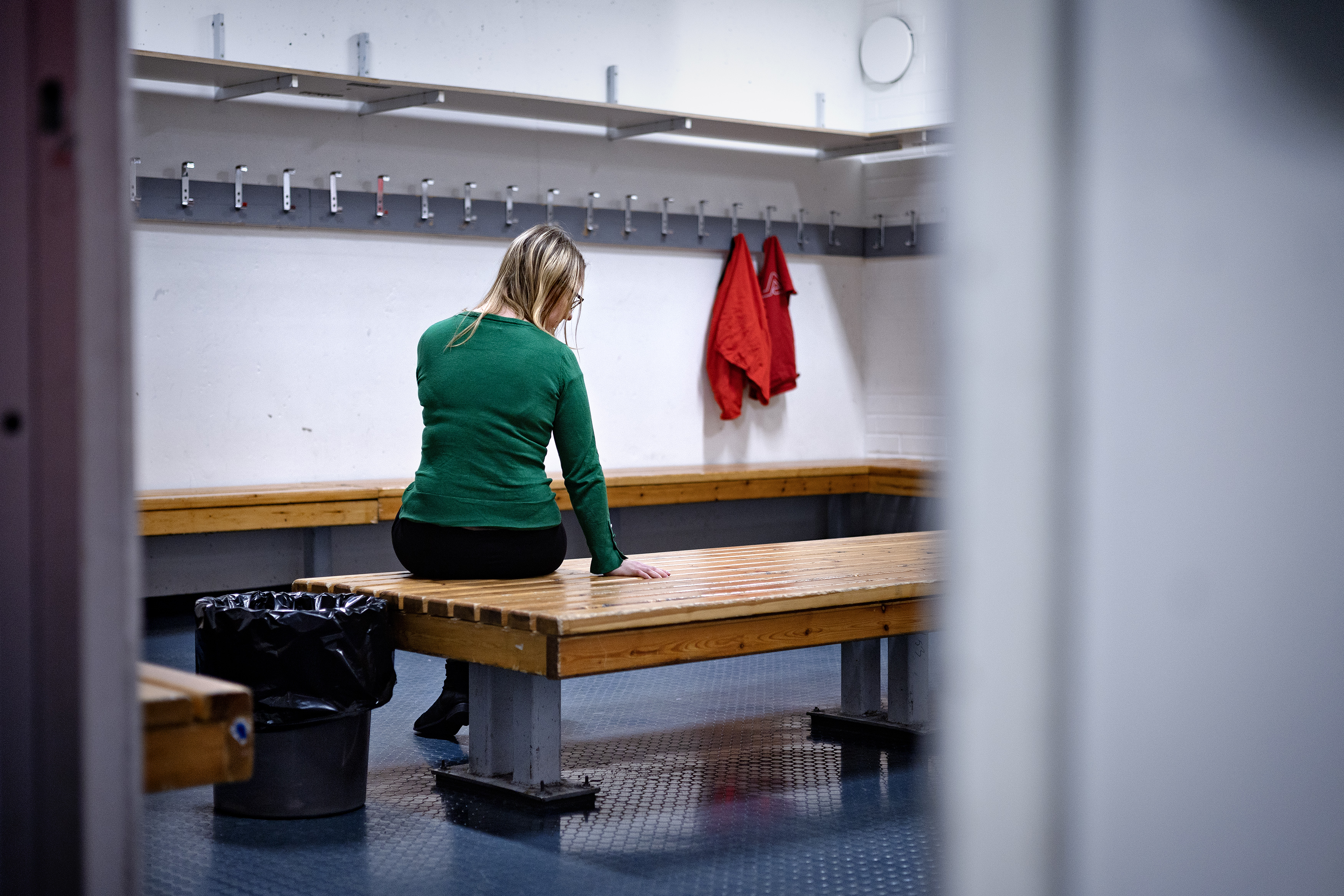 Koulukiusaaminen eristi Katin kotiin koko yläasteen ajaksi – Aikuiset selittelivät kiusaajien toimintaa ikivanhalla letkautuksella