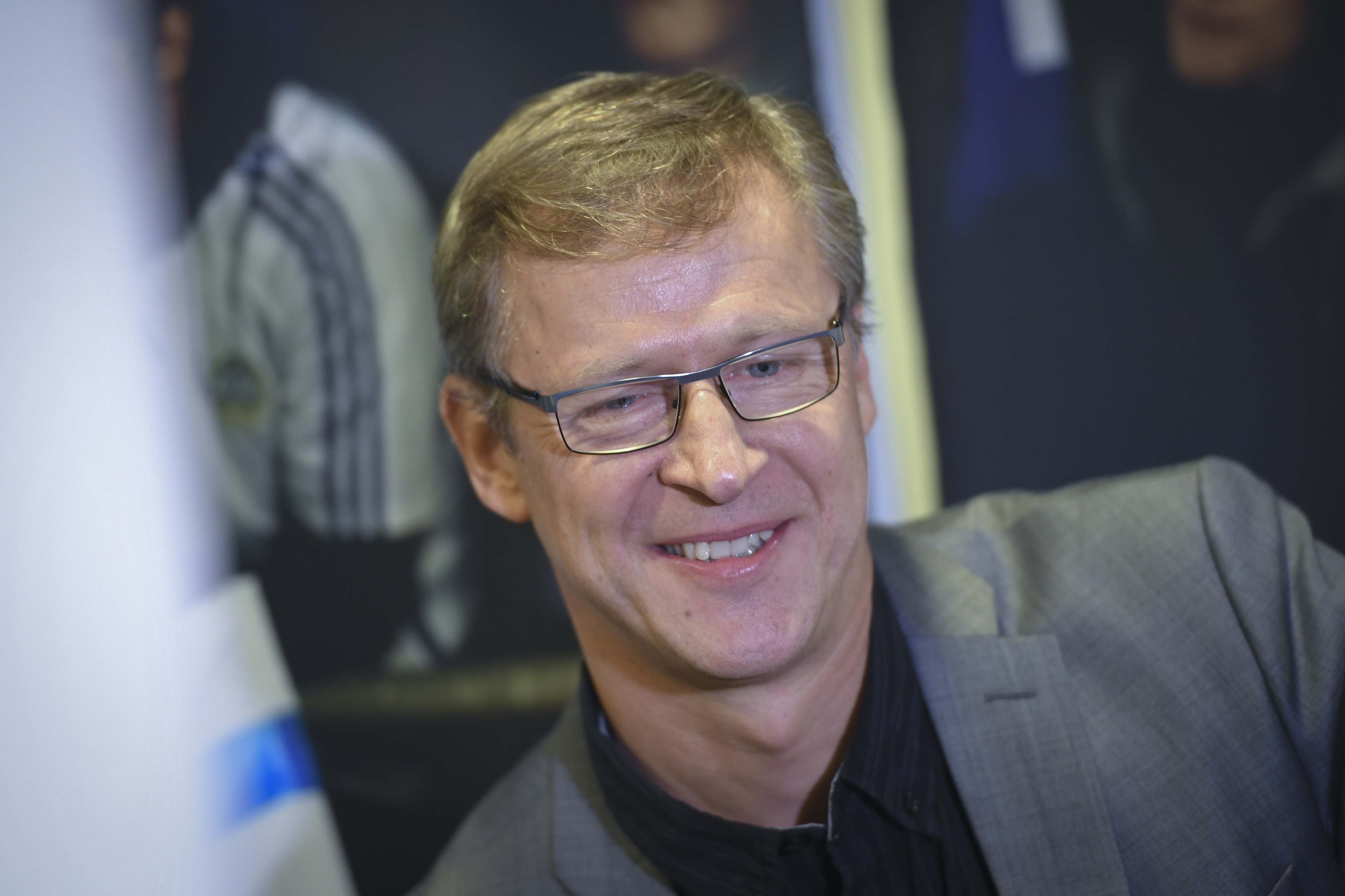 Huuhkajat hyvissä asetelmissa – Suomen miesten jalkapallomaajoukkoe on J-lohkossa kuudessa pisteessä ja toisena