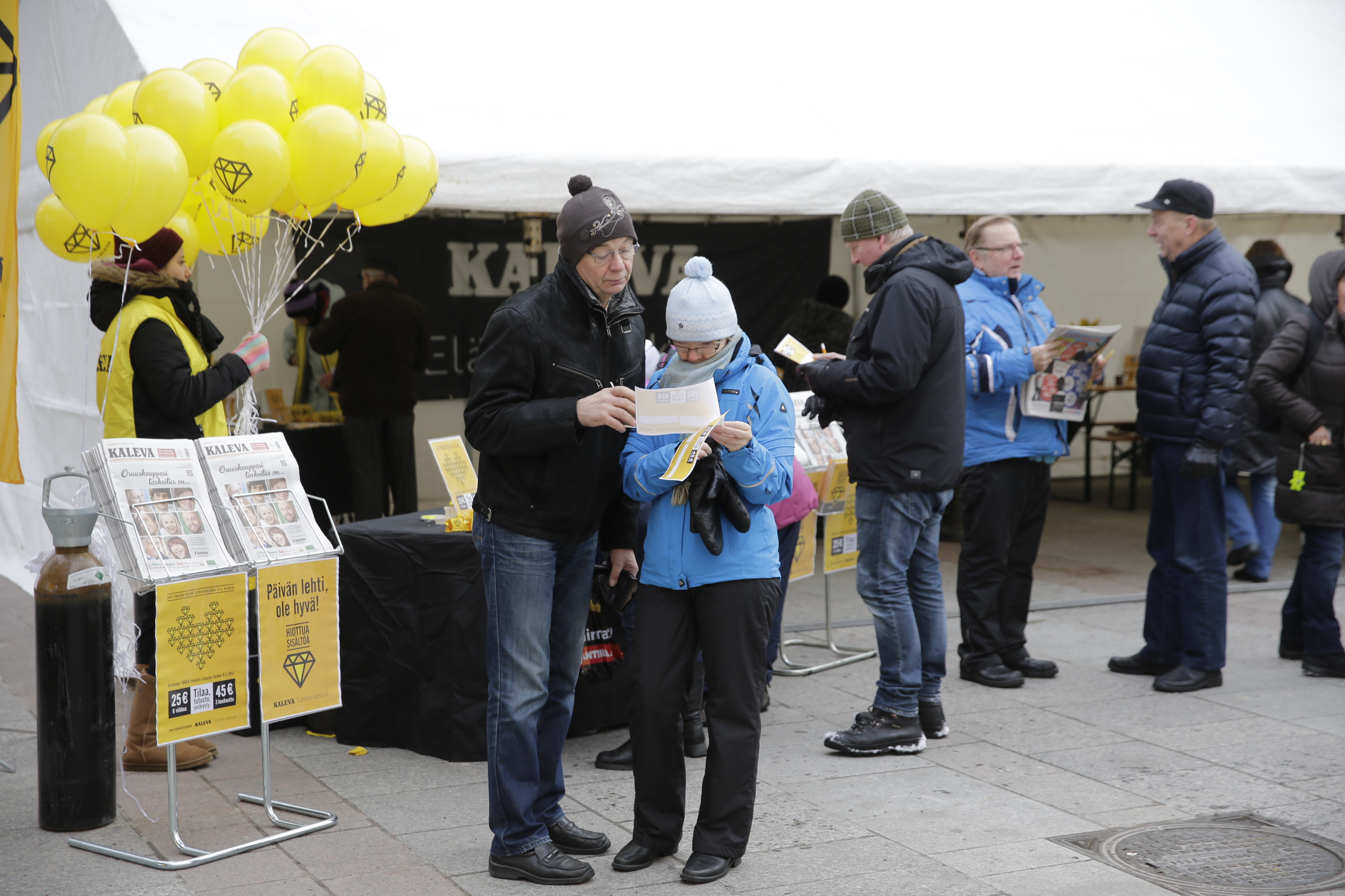 Uusi Kaleva keräsi kehuja kaupungilla - katso kuvat