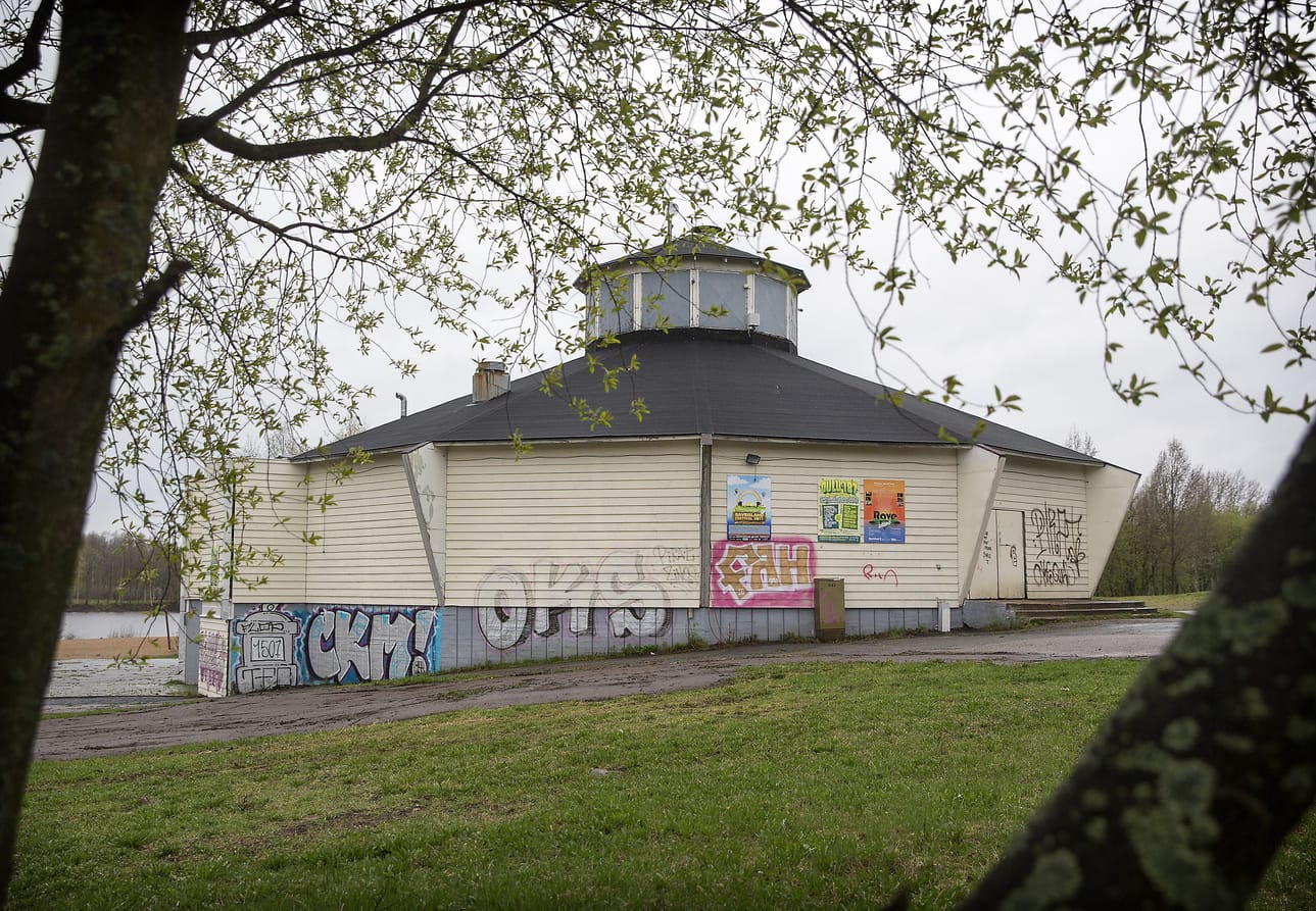 Kuusisaaren paviljonki puretaan elokuun aikana.