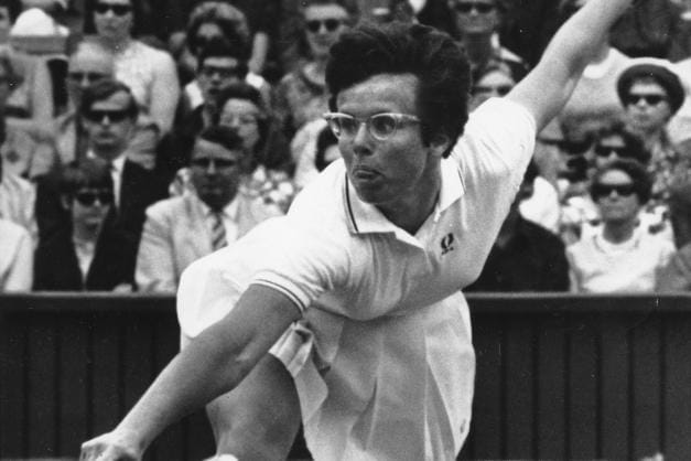 Billie Jean King voitti urallaan 39 Gran Slam -turnausta. 1970-luvulla hän oli mukana aloittamassa tenniksen ammattilaiskiertuetta naisille. KUVA: Yle Kuvapalvelu